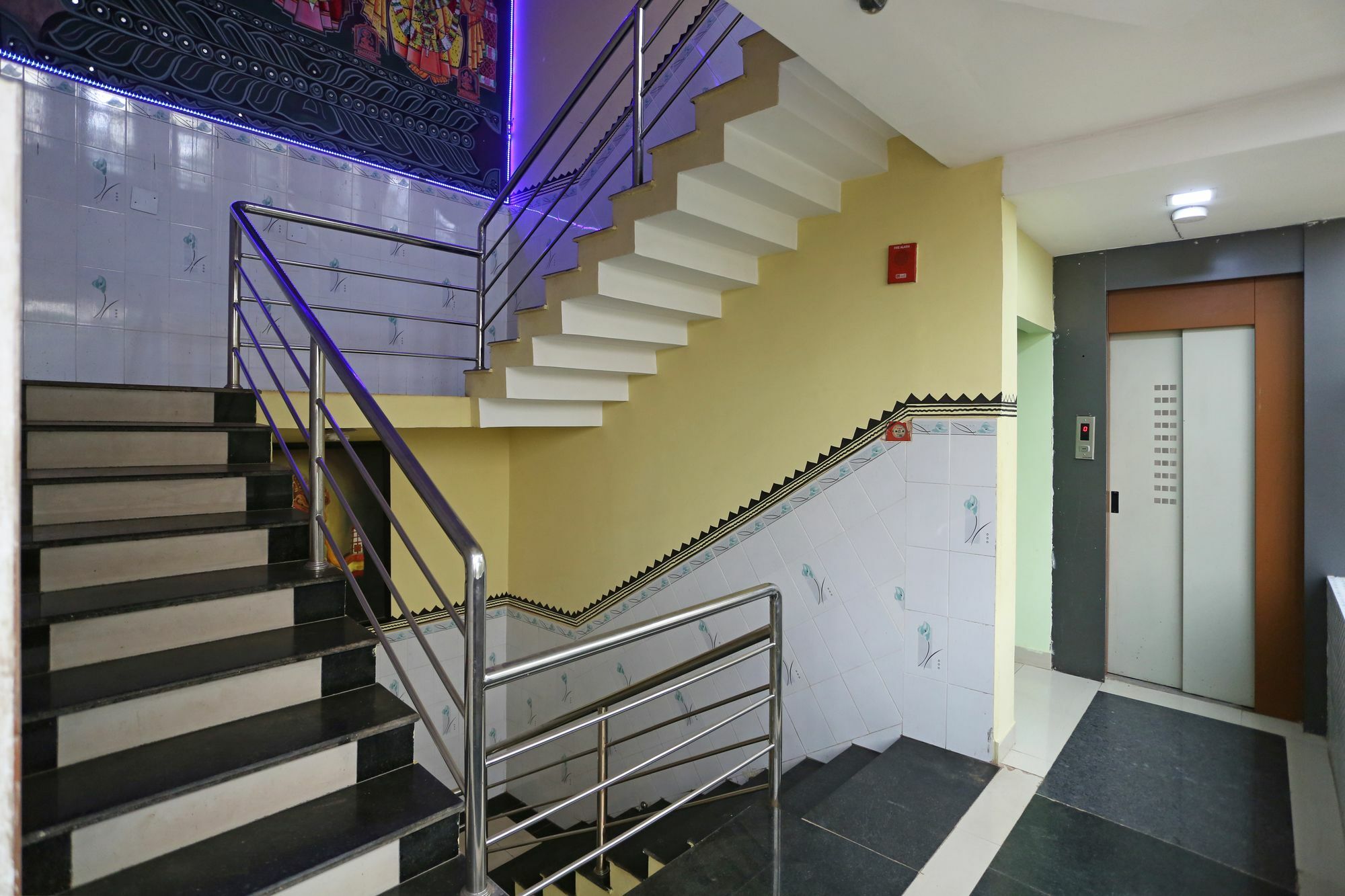 Oyo 4526 Jaydev Vihar Bhubaneswar Exterior foto
